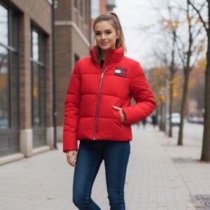 Tommy Hilfiger Tommy Jeans Cropped Women's Red Puffer Jacket Size M